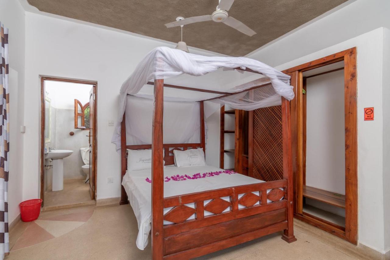 Joysvilla Family Holiday Home Малинди Екстериор снимка