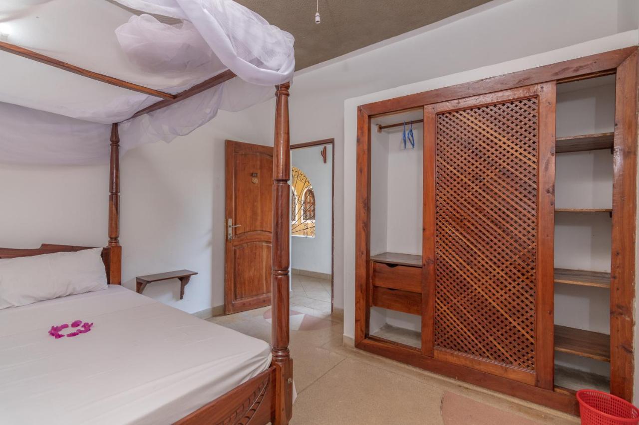 Joysvilla Family Holiday Home Малинди Екстериор снимка