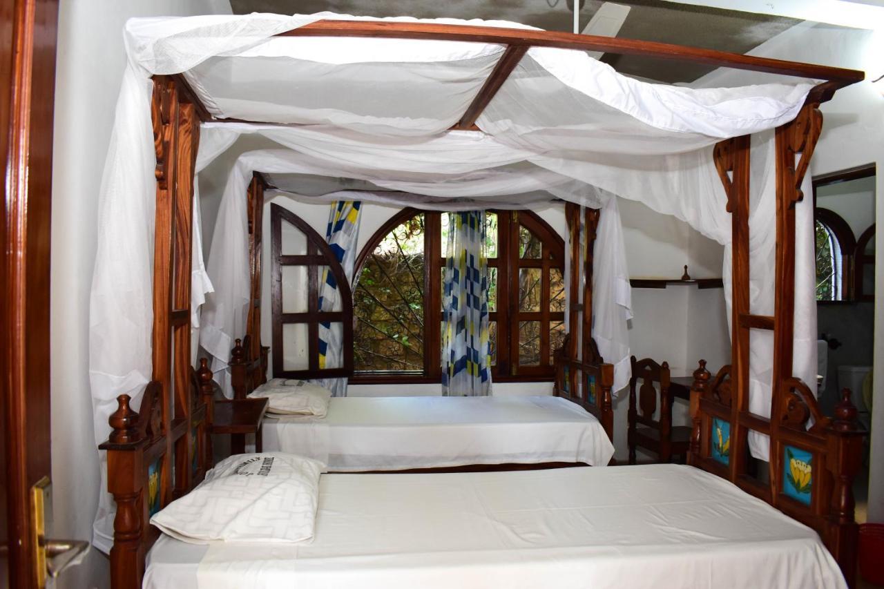 Joysvilla Family Holiday Home Малинди Екстериор снимка